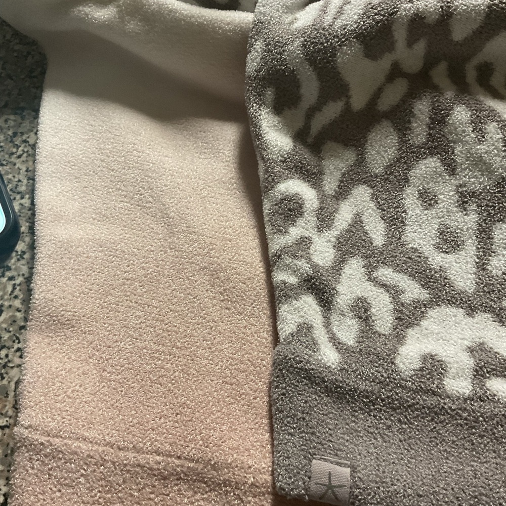 (Two) Ponchos by Barefoot Dreams Ocean Breeze (Bundle of Two)!!! NWOT - Picture 4 of 8
